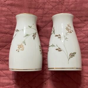 NORITAKE Gold Trim FLORENCE Fine China Salt & Pepper Shaker Set